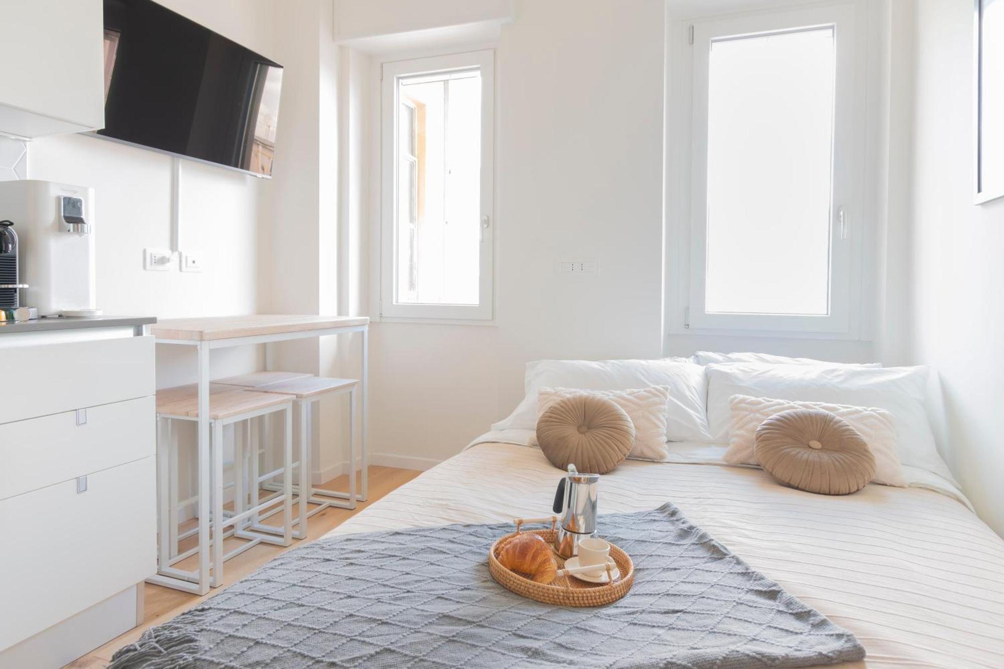 Modern & Stylish Near Isola & Central Station Milan Bagian luar foto